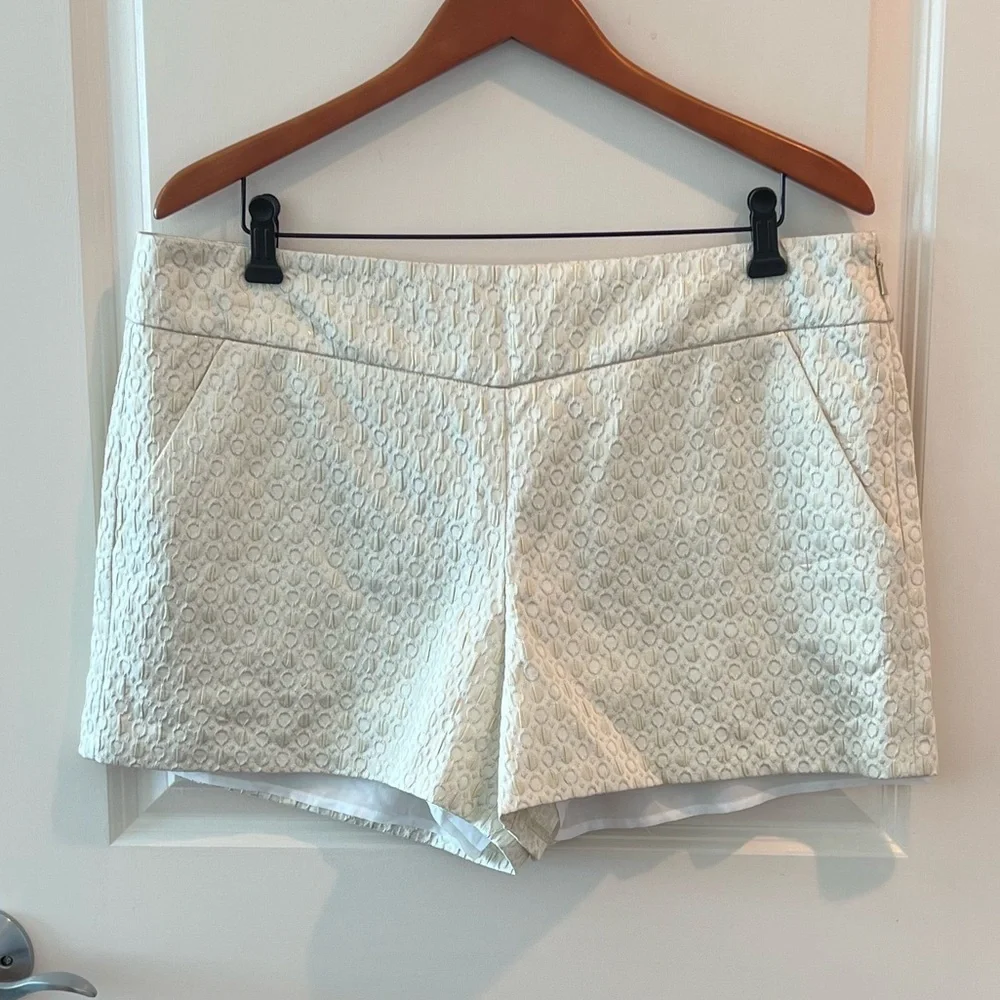 Lilly Pulitzer MAKENNA COCKTAIL SHORT GOLD METALLIC DOTTED JACQUARD